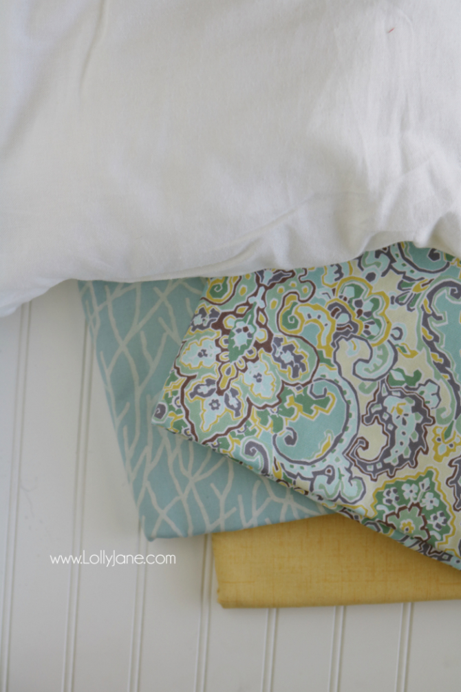 waverly-fabric-pillows(pp_w670_h1005)